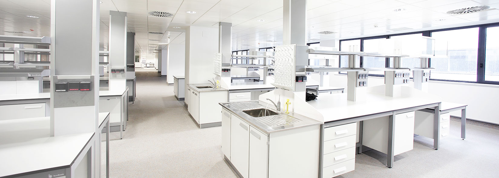 Why Lab furniture companies shouldn’t design your lab?